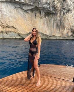 Roccuzzo Antonela feet photo thumbnail