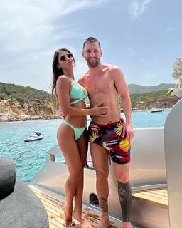 Roccuzzo Antonela feet photo thumbnail