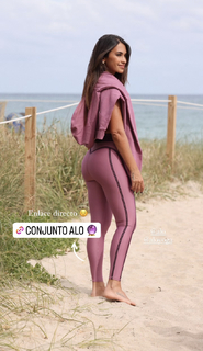 Roccuzzo Antonela feet photo thumbnail