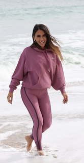 Roccuzzo Antonela feet photo thumbnail