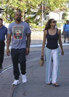 Rochelle Aytes feet photo thumbnail