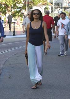 Rochelle Aytes feet photo thumbnail