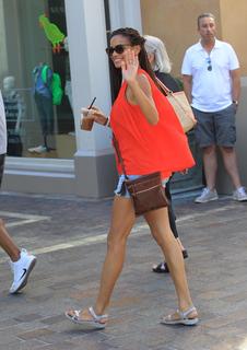 Rochelle Aytes feet photo thumbnail