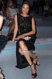 Rochelle Aytes feet photo thumbnail