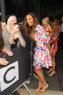 Rochelle Humes feet photo thumbnail
