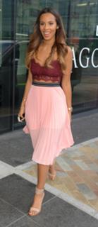 Rochelle Humes feet photo thumbnail