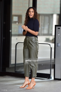 Rochelle Humes feet photo thumbnail