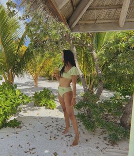 Rochelle Humes feet photo thumbnail