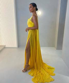 Rochelle Humes feet photo thumbnail