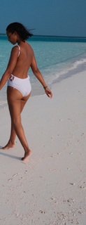Rochelle Humes feet photo thumbnail