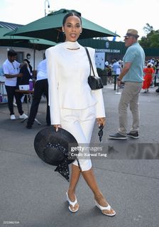 Rochelle Humes feet photo thumbnail