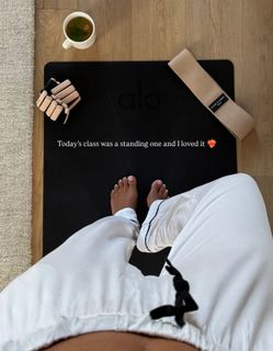 Rochelle Humes feet photo thumbnail