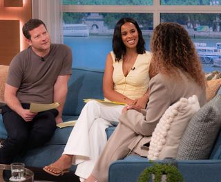 Rochelle Humes feet photo thumbnail