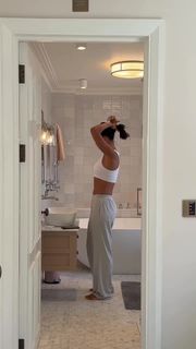 Rochelle Humes feet photo thumbnail