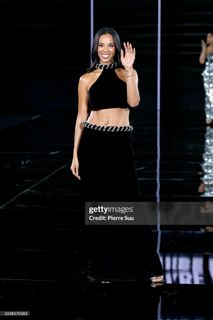 Rochelle Humes feet photo thumbnail