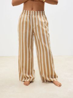 Rochelle Humes feet photo thumbnail