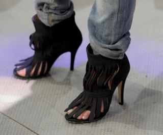 Rocsi Diaz feet photo thumbnail