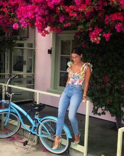 Rocsi Diaz feet photo thumbnail