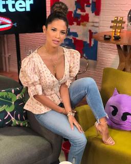 Rocsi Diaz feet photo thumbnail