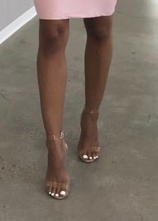 Rocsi Diaz feet photo thumbnail