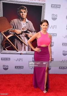 Rocsi Diaz feet photo thumbnail