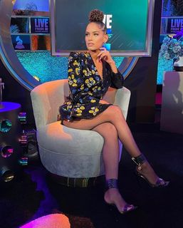 Rocsi Diaz feet photo thumbnail