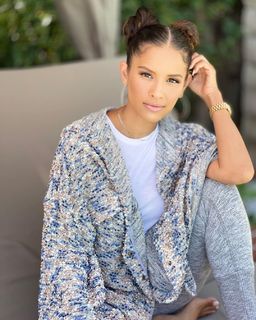 Rocsi Diaz feet photo thumbnail