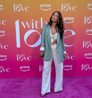 Rocsi Diaz feet photo thumbnail