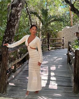 Rocsi Diaz feet photo thumbnail