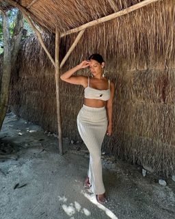 Rocsi Diaz feet photo thumbnail