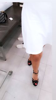 Rogeena feet photo thumbnail