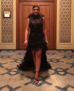 Rogeena feet photo thumbnail