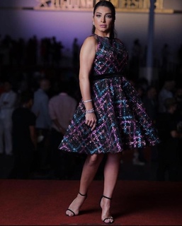 Rogeena feet photo thumbnail