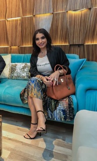 Rogeena feet photo thumbnail