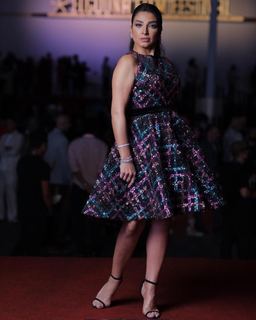 Rogeena feet photo thumbnail