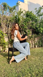 Rogeena feet photo thumbnail