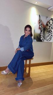 Rogeena feet photo thumbnail