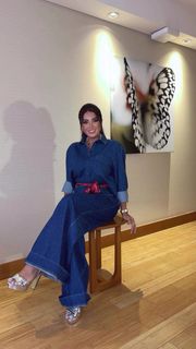 Rogeena feet photo thumbnail