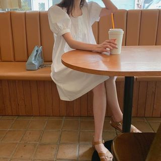 Roh Yoon-seo feet photo 2