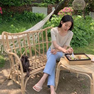Roh Yoon-seo feet photo 12