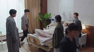 Roh Yoon-seo feet photo 5