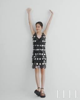 Roh Yoon-seo feet photo 12