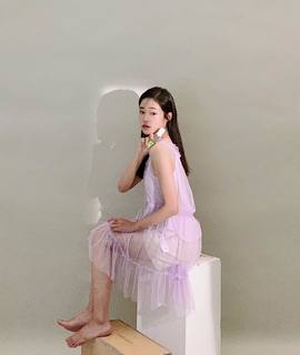 Roh Yoon-seo feet photo 11