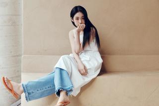 Roh Yoon-seo feet photo 8