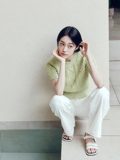 Roh Yoon-seo feet photo 6