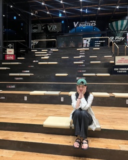 Roh Yoon-seo feet photo 5
