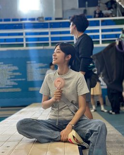 Roh Yoon-seo feet photo 1