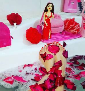 Rola Yammout feet photo 3