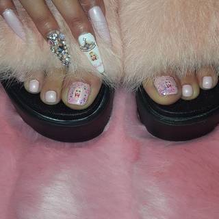Rola Yammout feet photo 4
