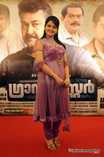 Roma Asrani feet photo 6
